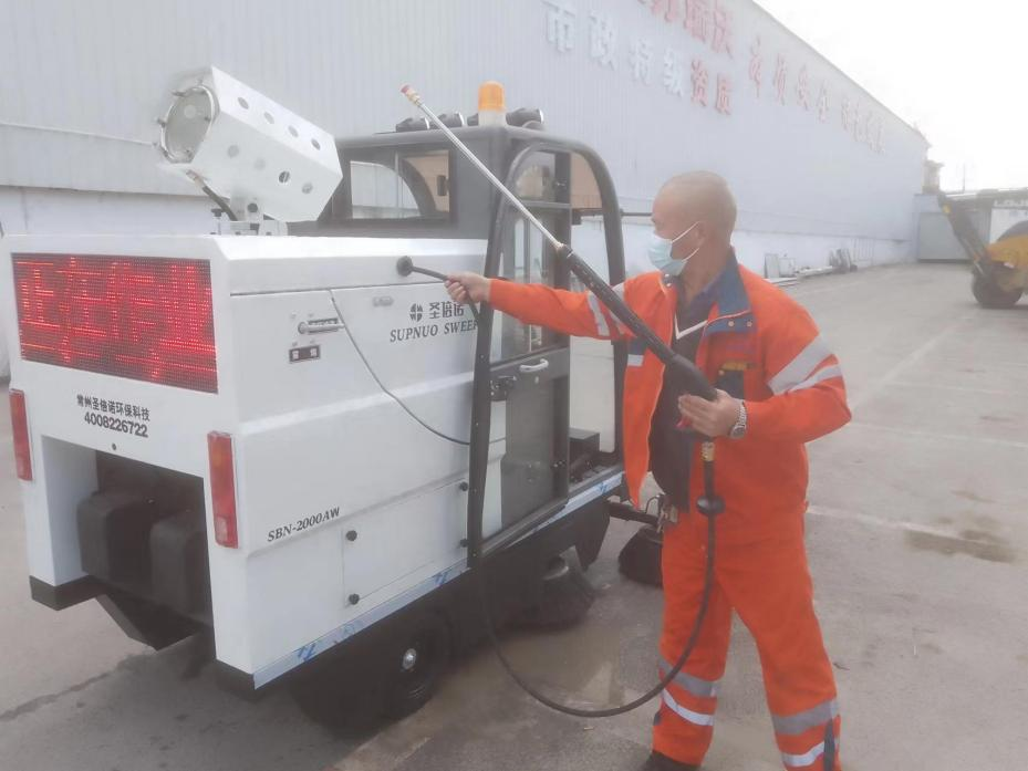 拉萨龙马快速清扫车