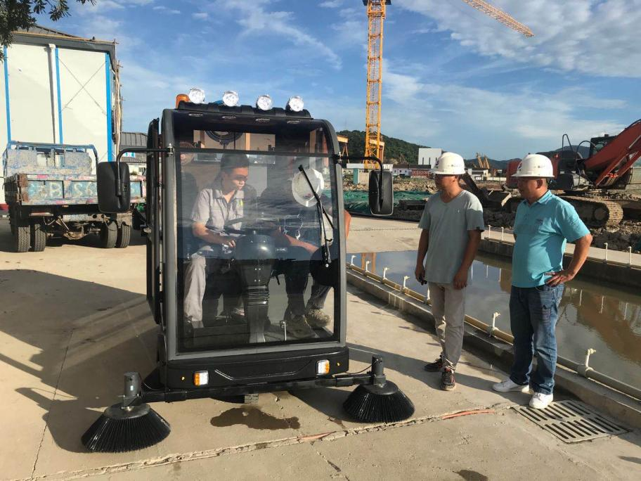 拉萨龙泉市清扫车